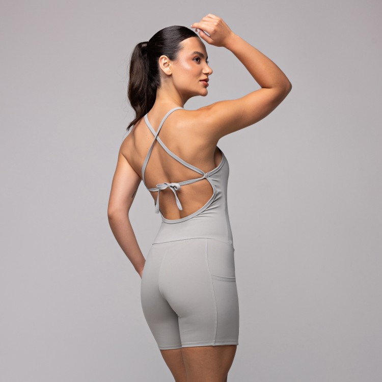 Macaquinho Compression com Bolso Cinza